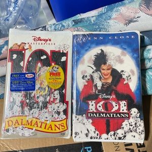 NIP 2 VHS tapes of old 101 Dalmatian Movies